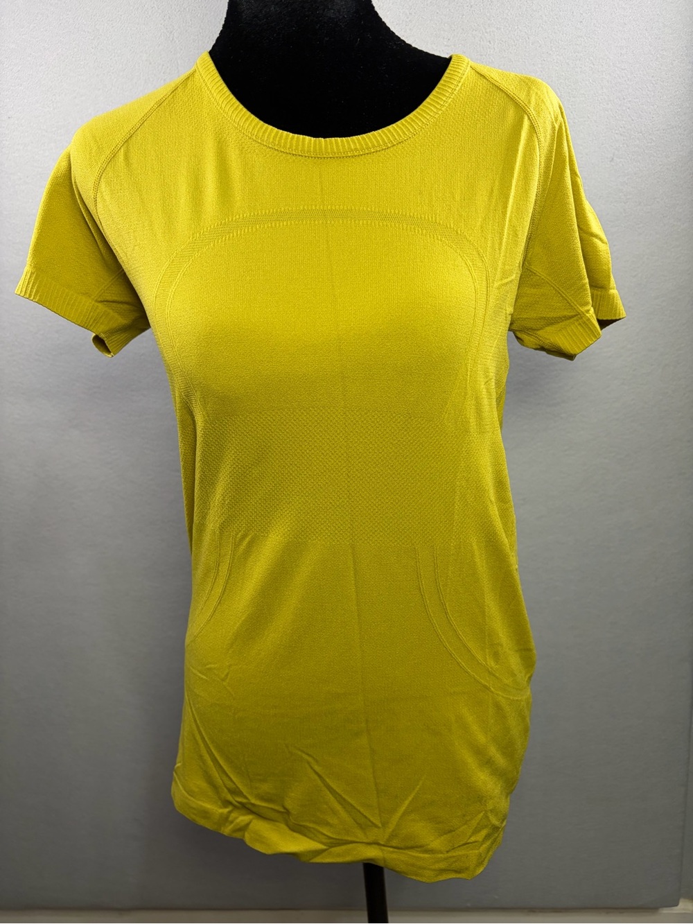 Lululemon Swiftly Tech Short Sleeve Top - Golden Lime Yellow Green